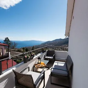 Lola Apartament